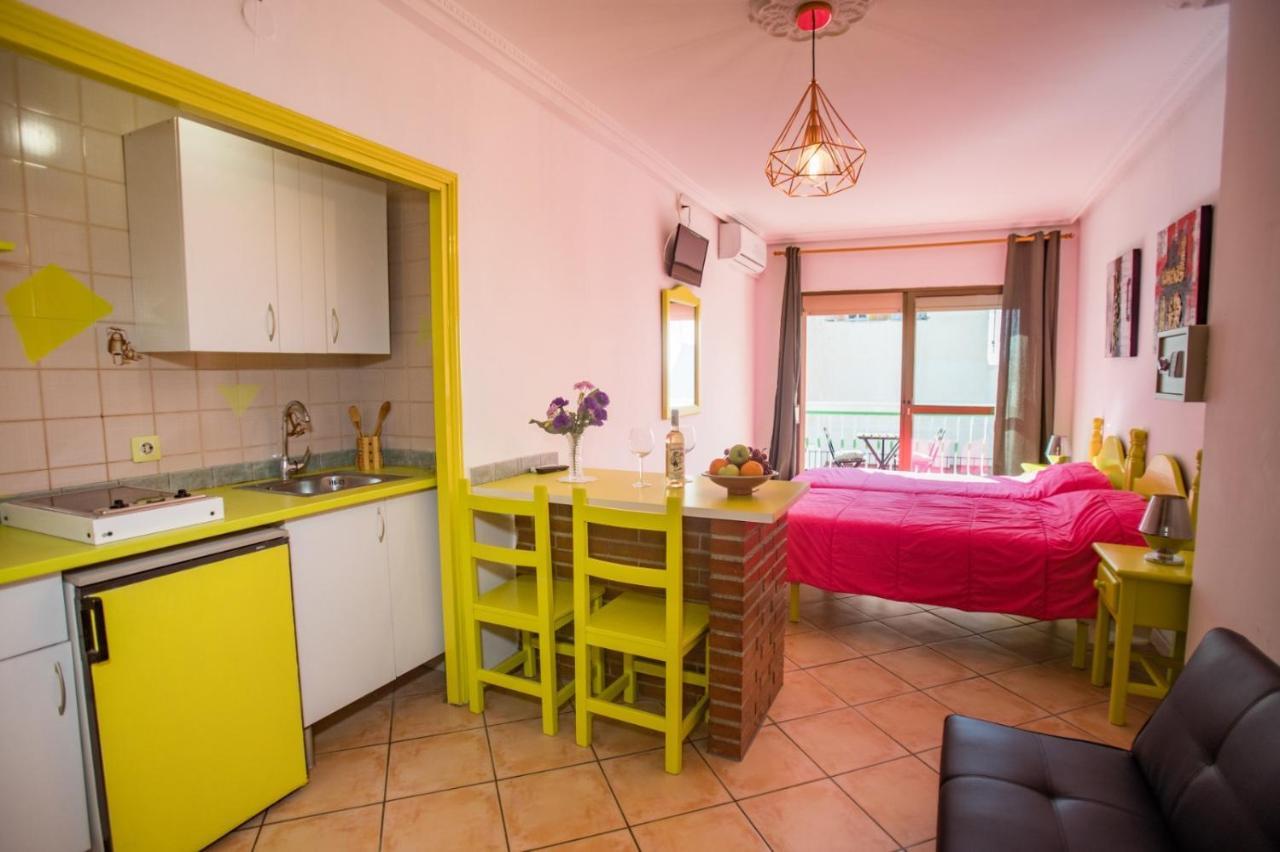 Apartamentos Carihuela トレモリノス エクステリア 写真